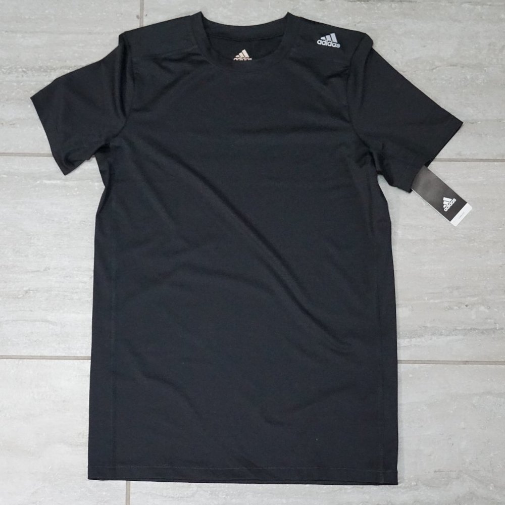 adidas Youth Climalite Athletiv T-shirt Size Large (14/16) Caviar Black